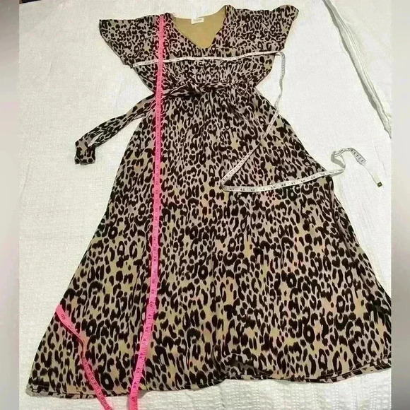 Sienna Sky leopard print v-neck flutter sleeve pockets buttons tie dress Size XS - Picture 3 of 6